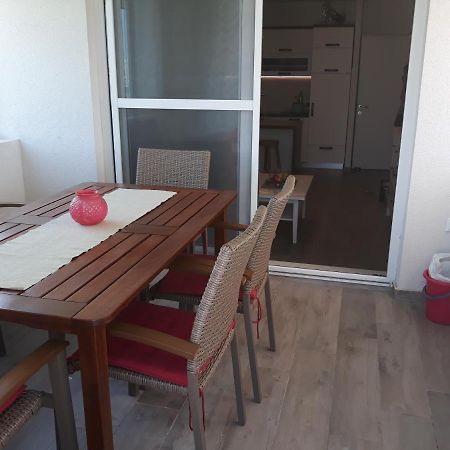 Apartment Antonella Nin Bagian luar foto